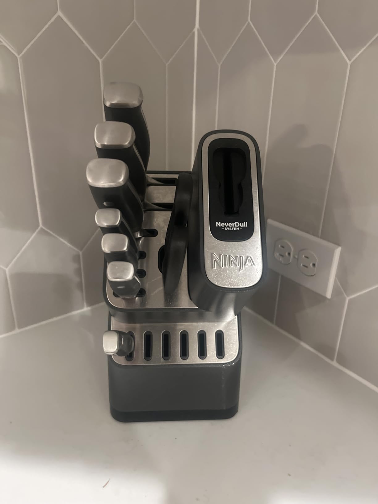 Ninja® NeverDull™ 14-Pc Knife System, Built-in Sharpener, Black, K32014 customer photo 2