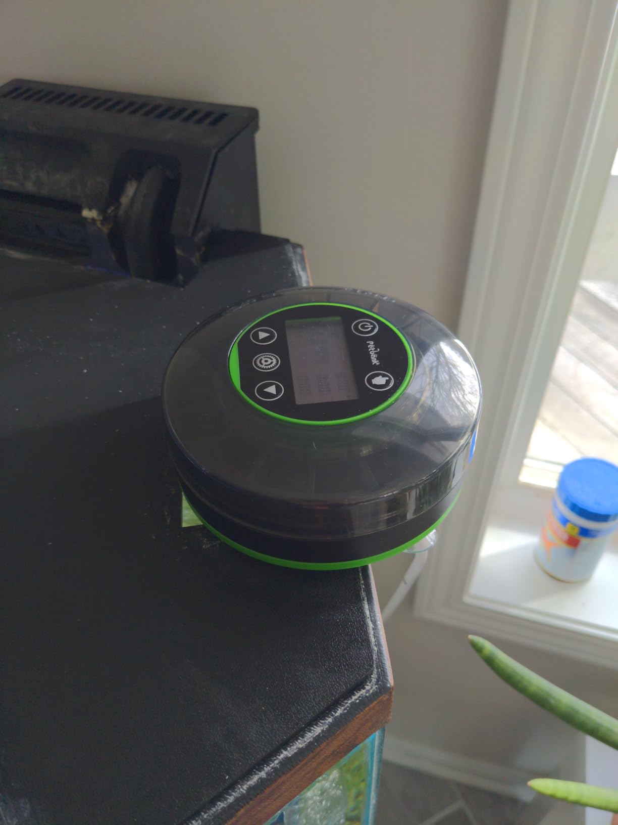 Automatic Fish Feeder for Aquarium Portion Control & Moisture-Proof customer photo 2