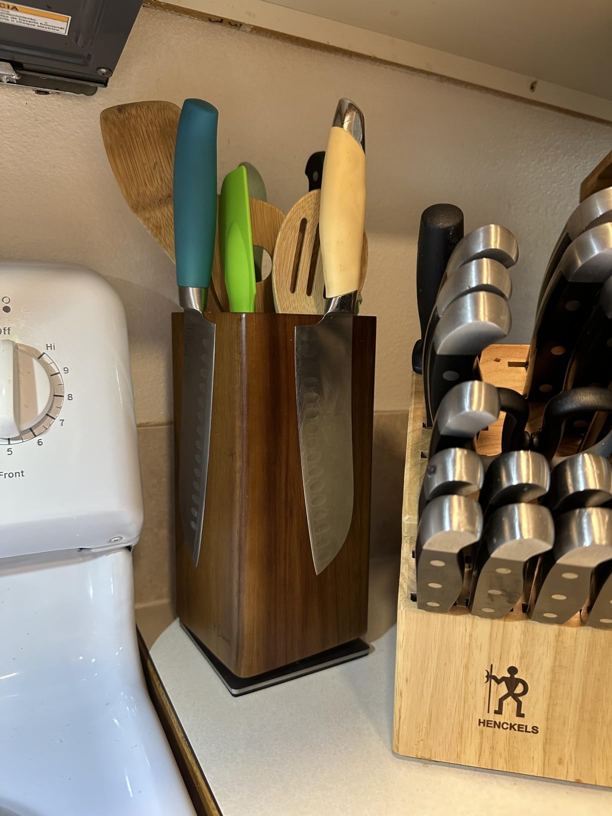 Dmore magnetic knife block without knives 360° rotatable knife holder stand customer photo 2