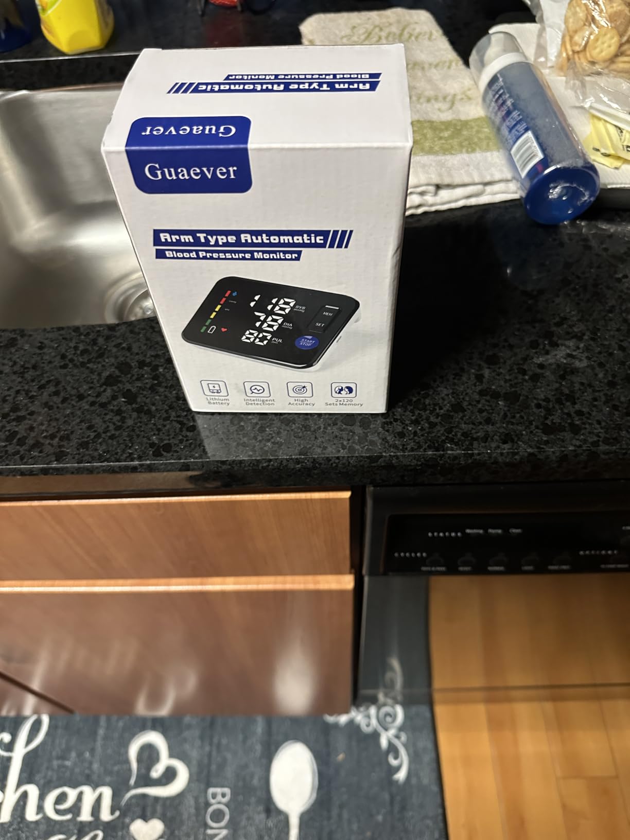 GUAEVER Blood Pressure Monitor Rechargeable Upper Arm, Large Screen, Black customer photo 2
