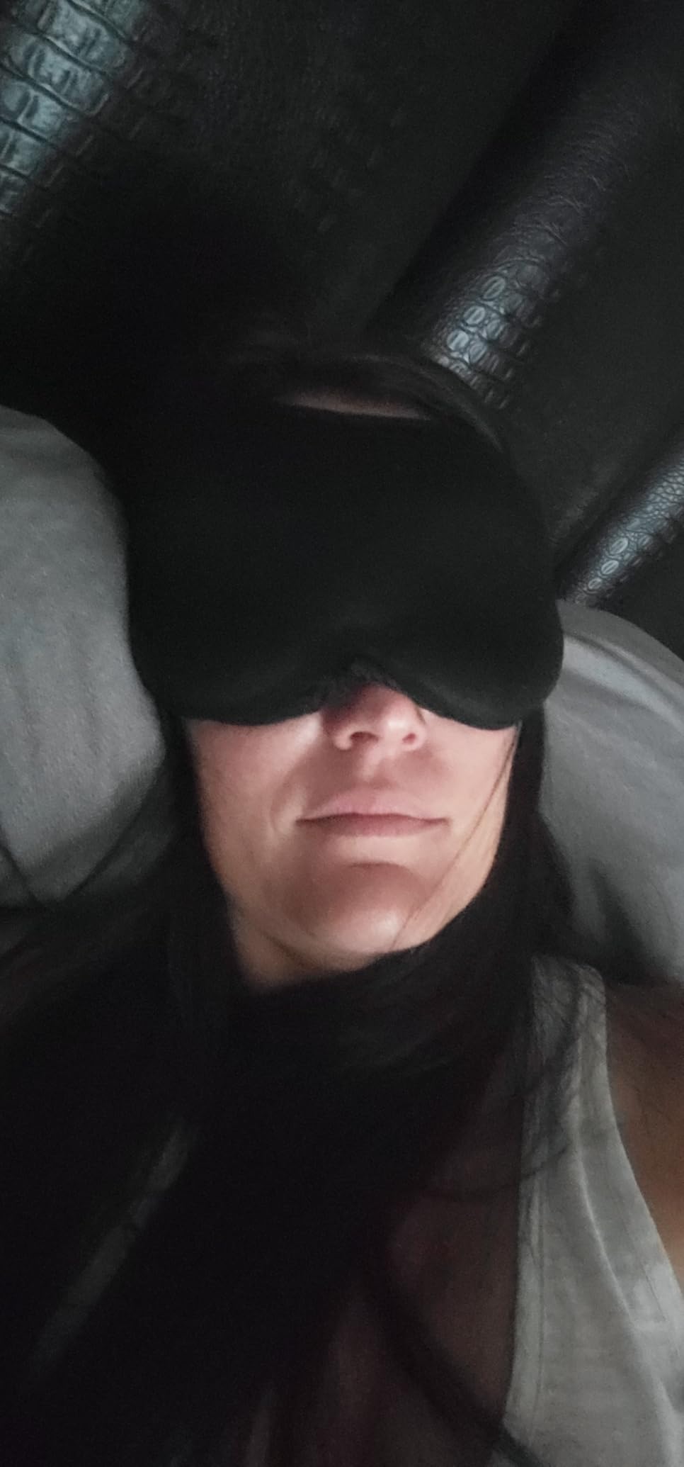 MABAO Weighted Sleep Mask, 100% Blackout Blindfold for Sleeping, Black customer photo 2