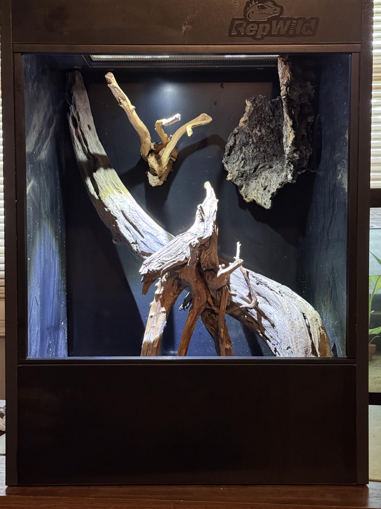 33 Gallon PVC Tall Reptile Terrarium, 18x18x24 Arboreal Enclosure customer photo 1